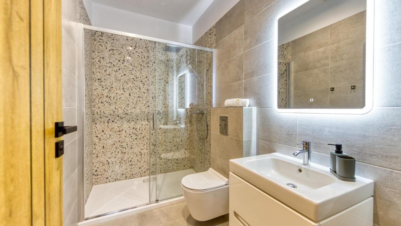 Apartamenty Vip Zdrojowa 6 ชเวียราโดว์-สโดรยจ์ ภายนอก รูปภาพ